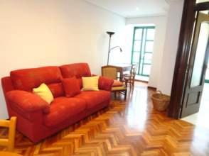 Foto 5 de Piso de alquiler en Barrio del Centro, Asturias