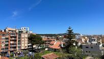 Vista exterior de Pis en venda en Pineda de Mar amb Terrassa i Balcó