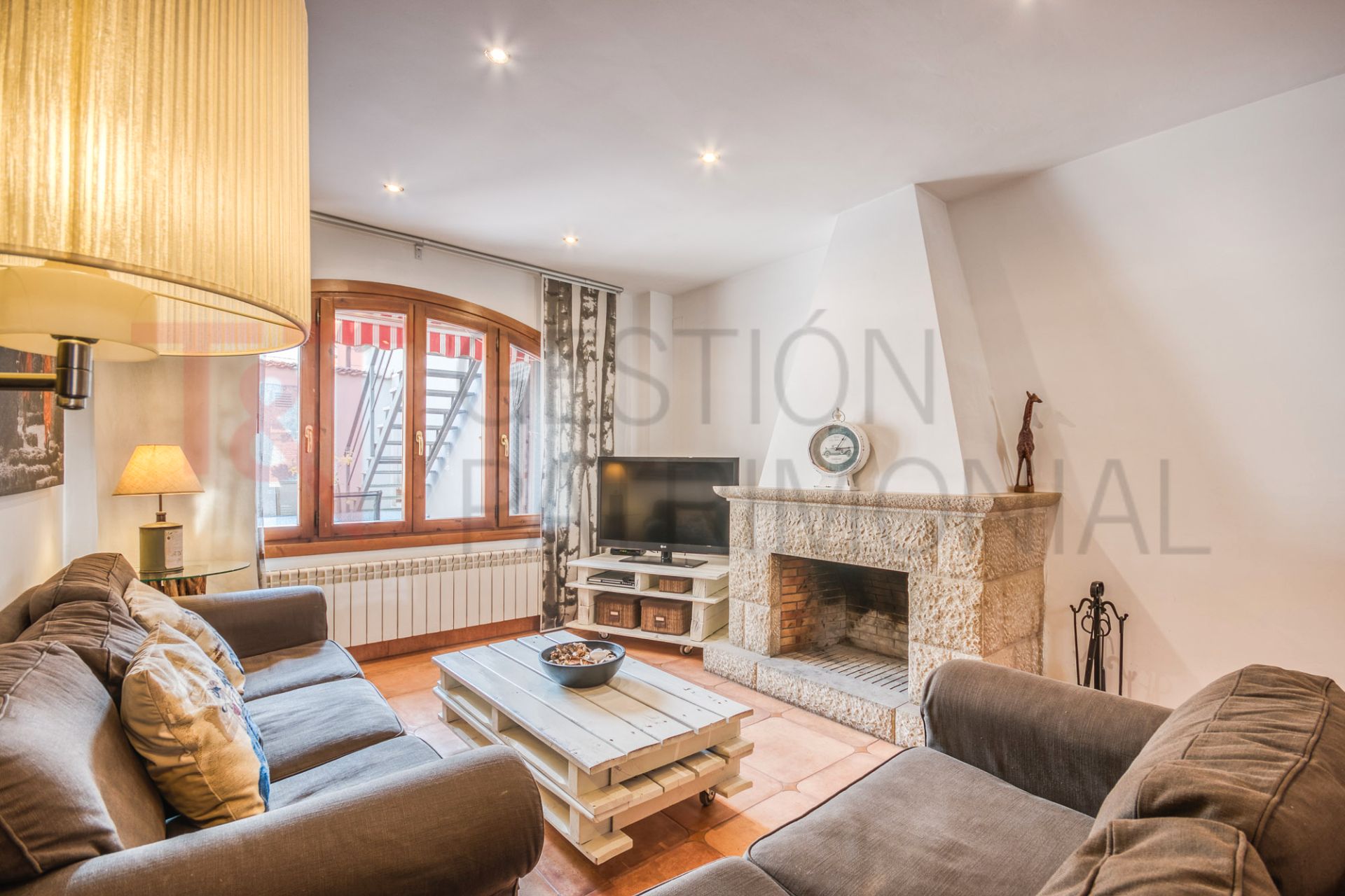 Sala de estar de Casa adosada en venta en Les Borges Blanques con Aire acondicionado, Calefacción y Parquet