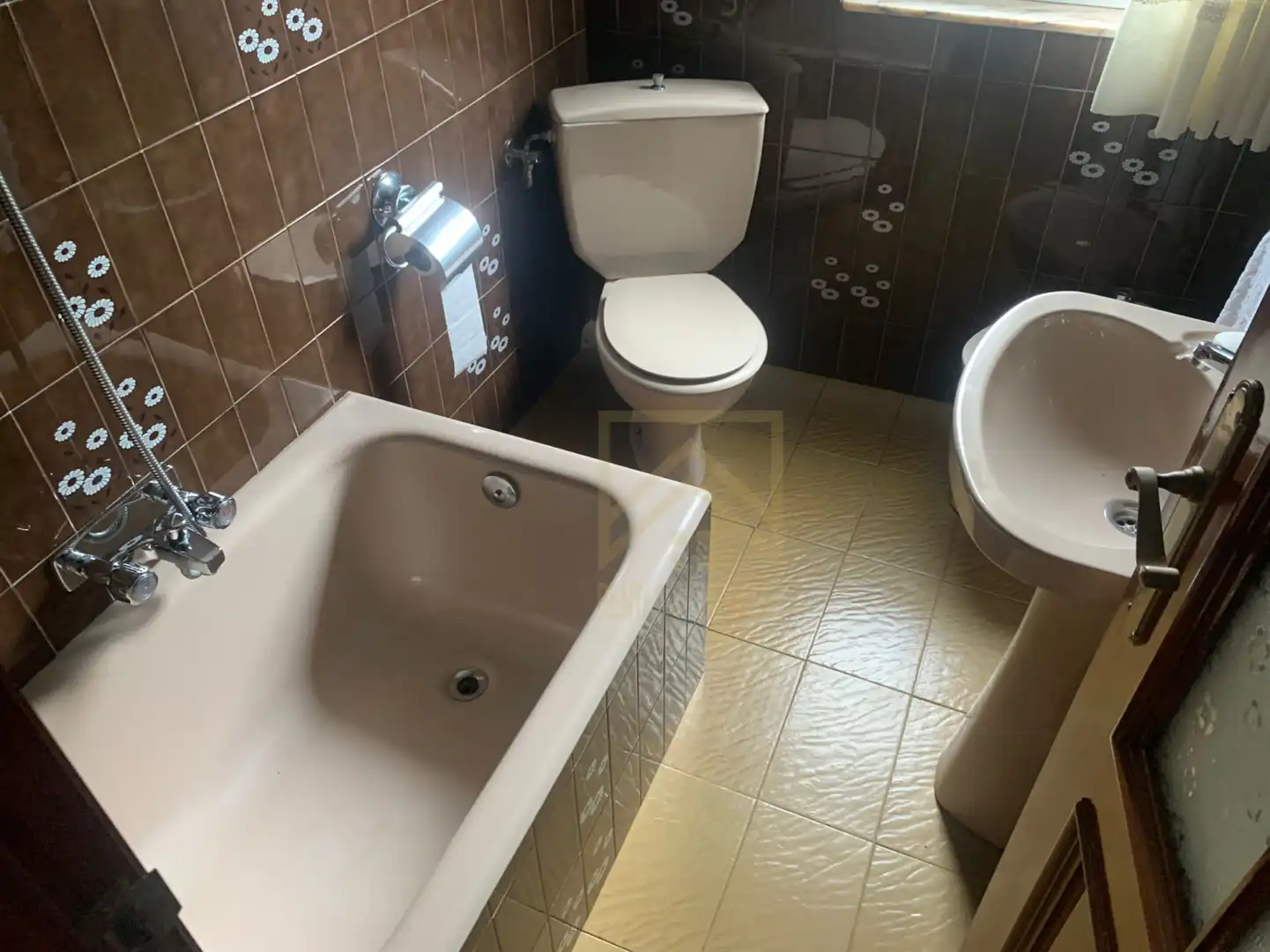 Bathroom of Flat for rent in Camargo  with Heating, Parquet flooring and Furnished