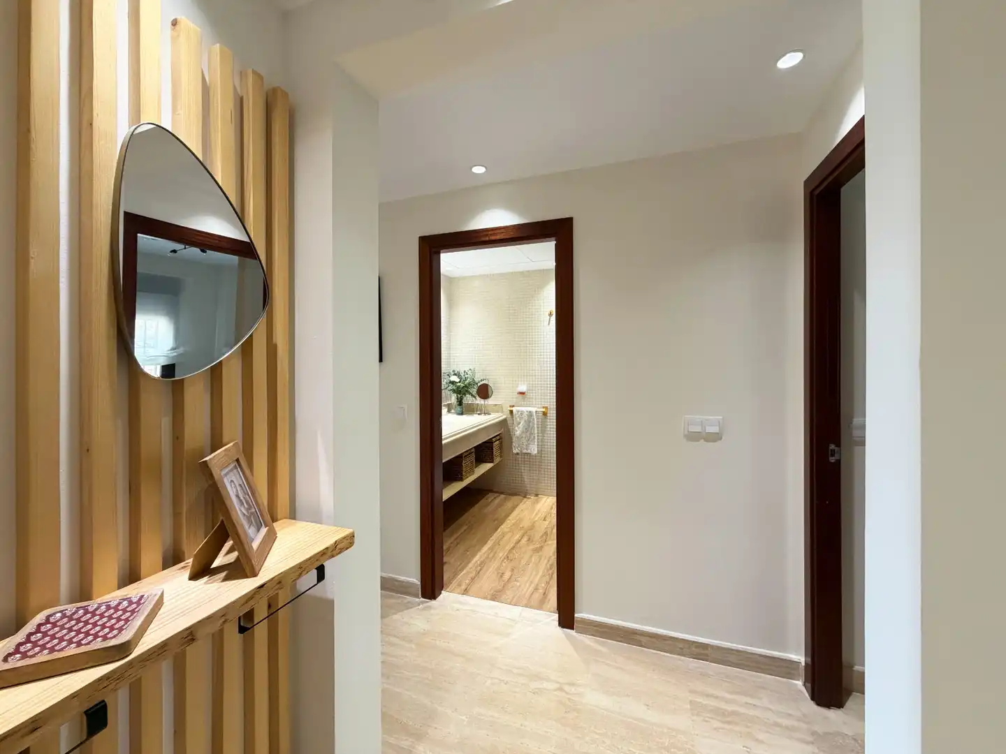 Wohnung zum Verkauf in Estepona mit Klimaanlage, Terrasse und Abstellraum