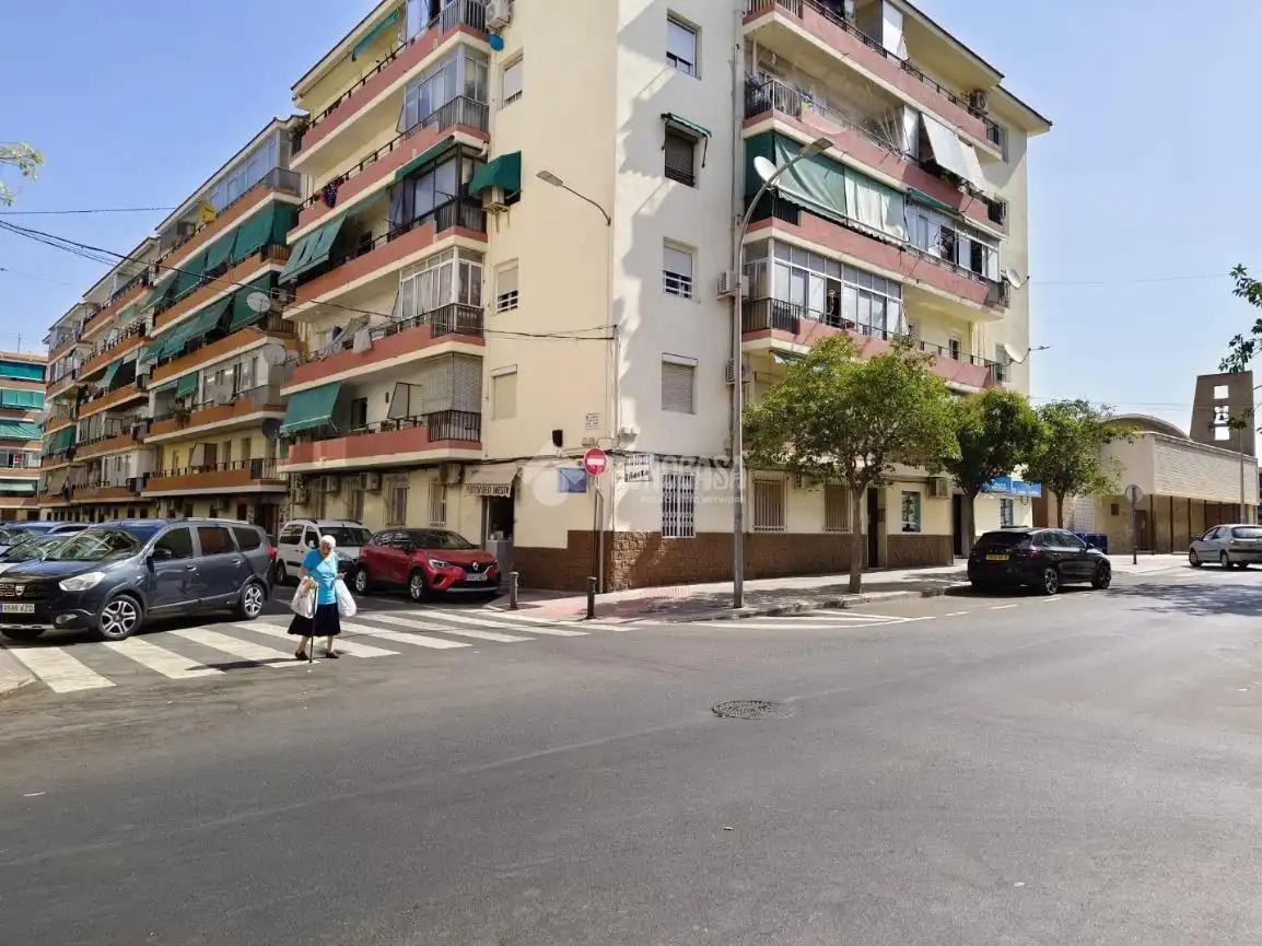 Vista exterior de Piso en venta en Alicante / Alacant