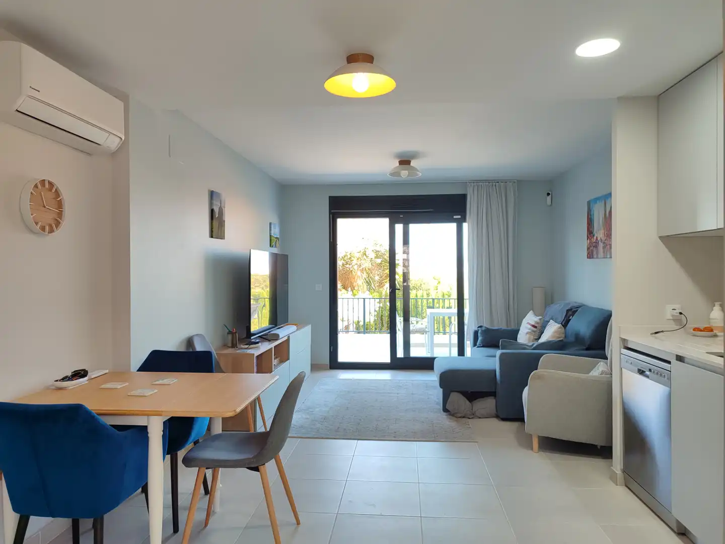 Sala de estar de Casa o chalet en venta en Busot con Aire acondicionado, Calefacción y Jardín privado