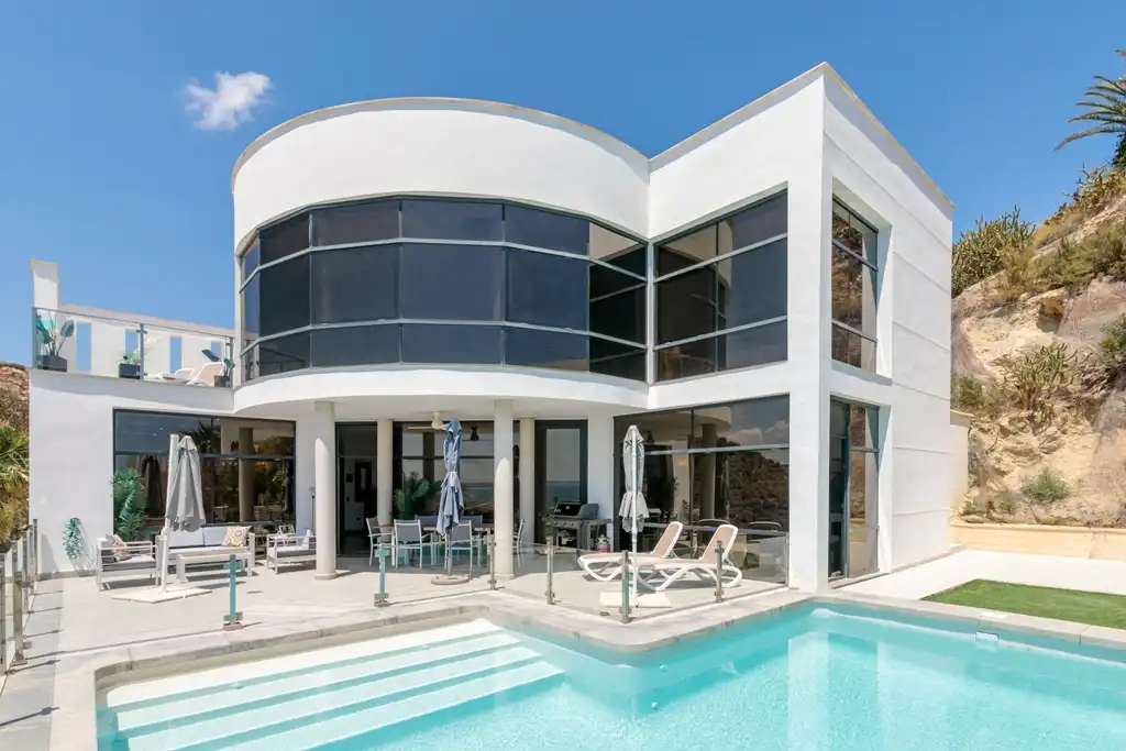 Exterior view of Houses for sale in El Campello  with Air Conditioner, Private garden and Swimming Pool