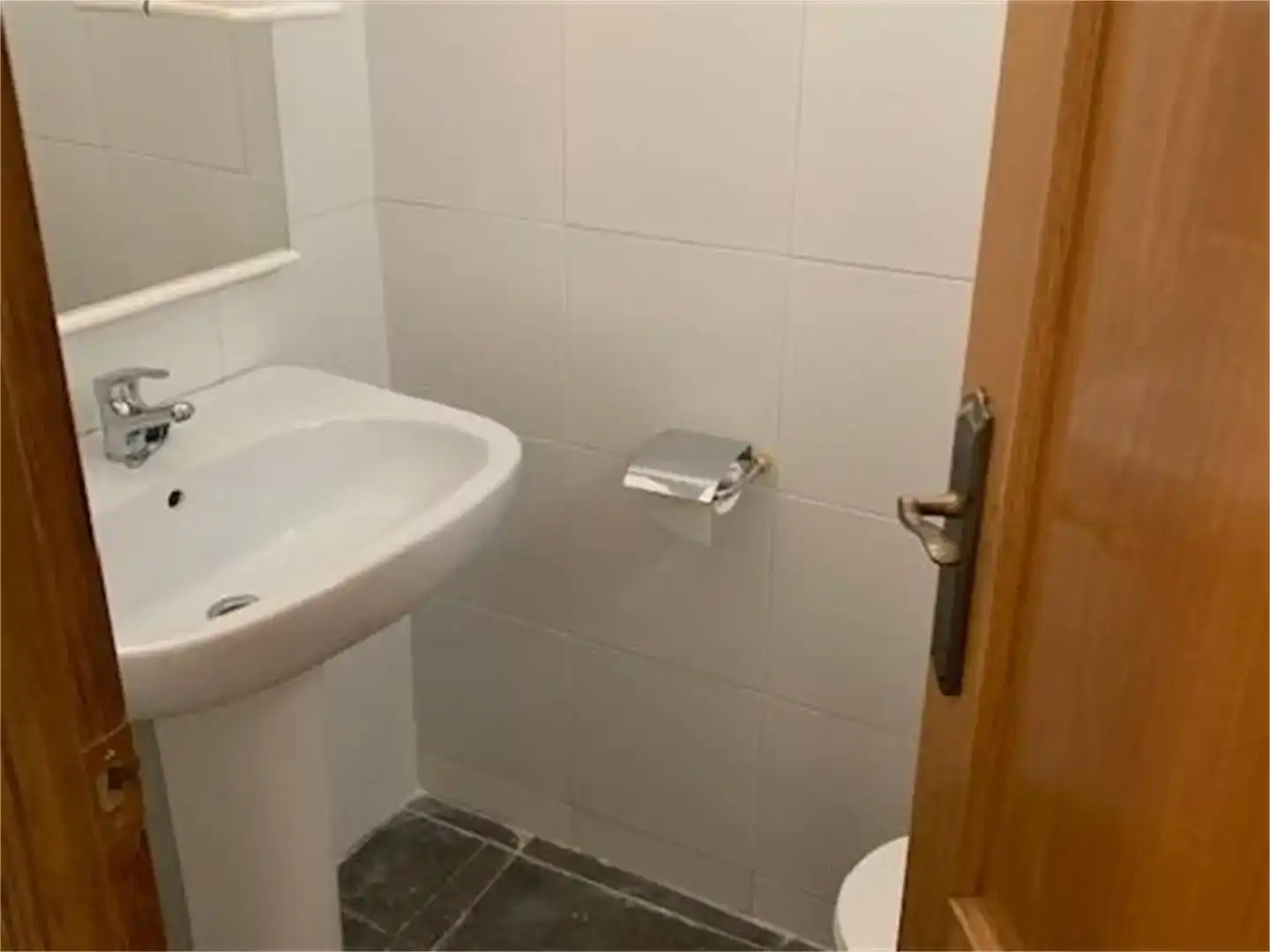 Bany de Casa o xalet en venda en Cerdanyola del Vallès amb Aire condicionat i Balcó