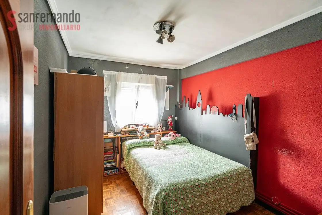 Dormitori de Pis en venda en Santander amb Calefacció i Parquet