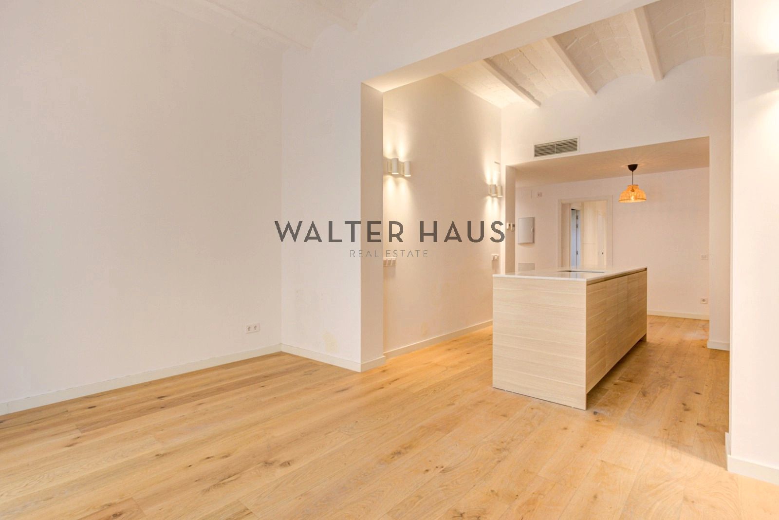 Flat for sale in  Barcelona Capital  with Air Conditioner, Heating and Parquet flooring