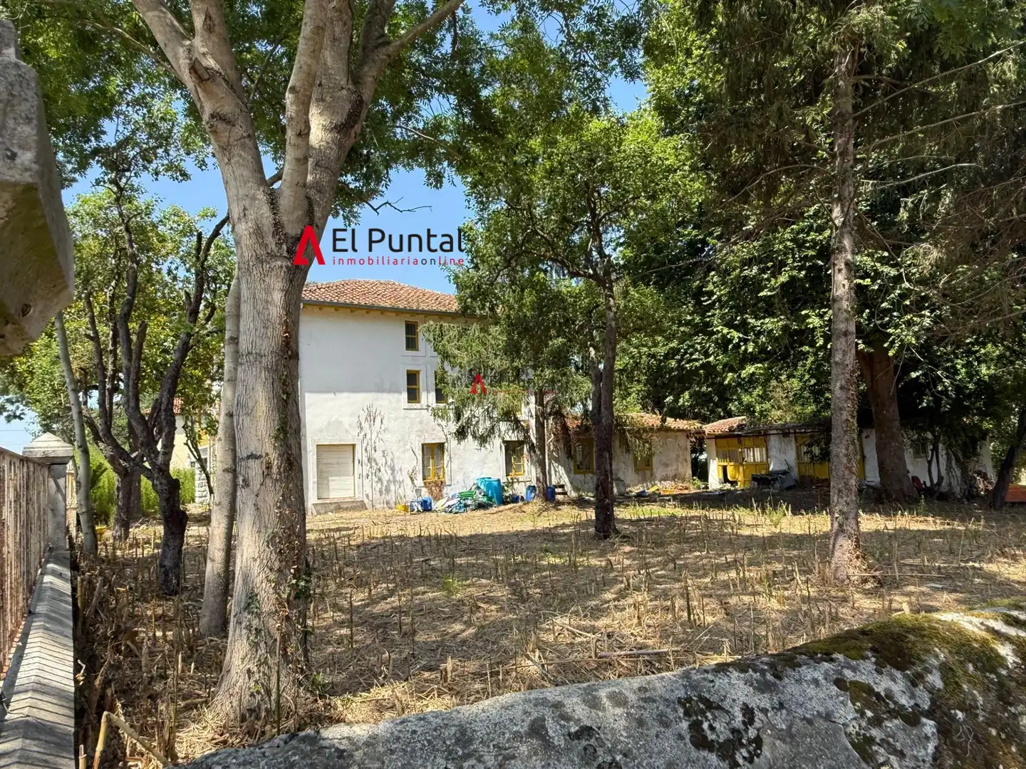 Casa en venda a Ribamontán al Monte
