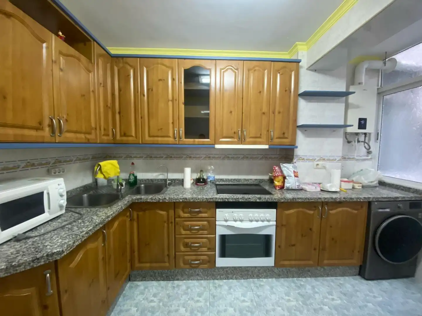 Küche von Wohnung zur untervermieten in Málaga mit Terrasse und Balkon