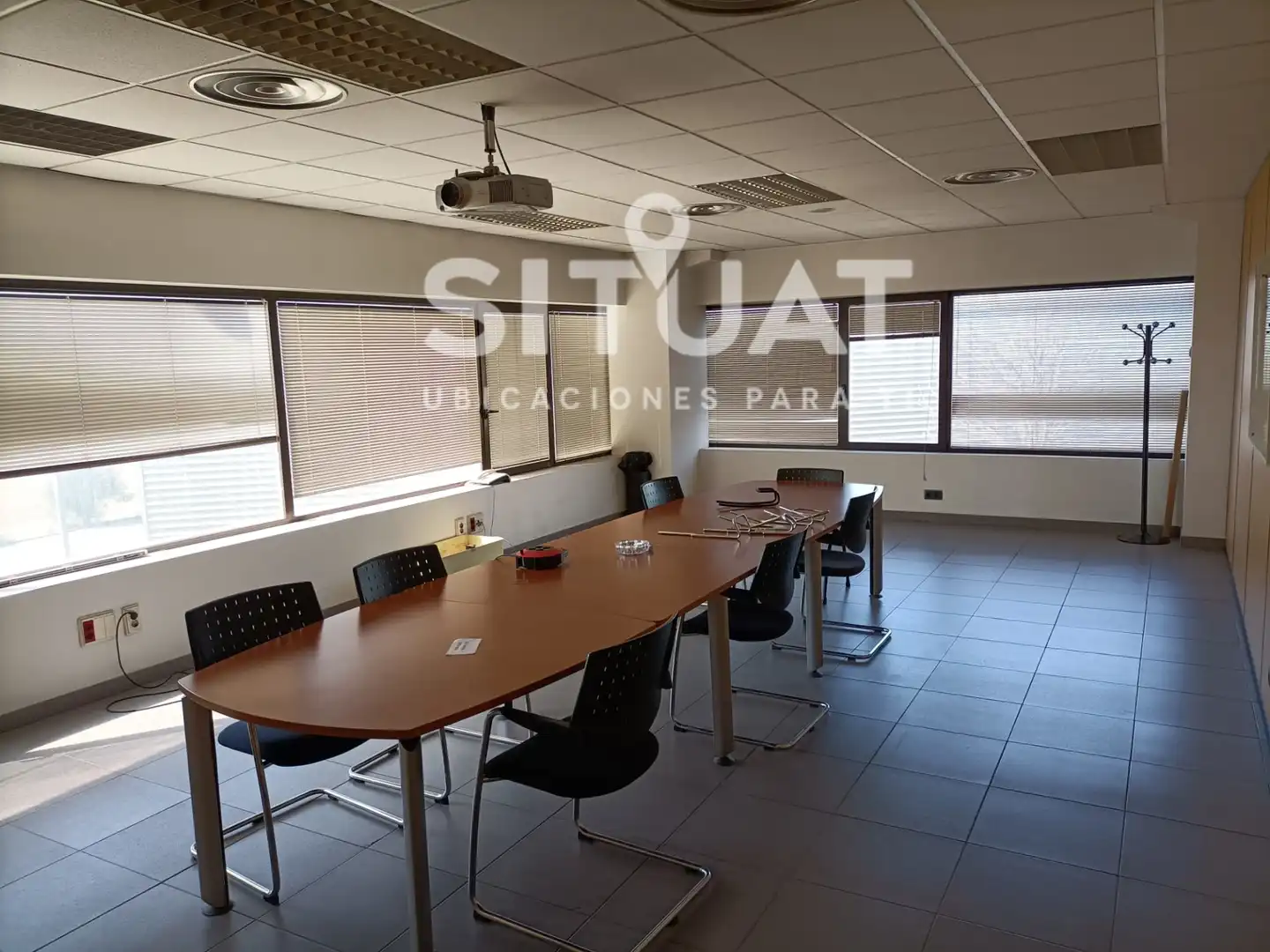 Nave industrial de alquiler en Barberà del Vallès con Calefacción y Alarma