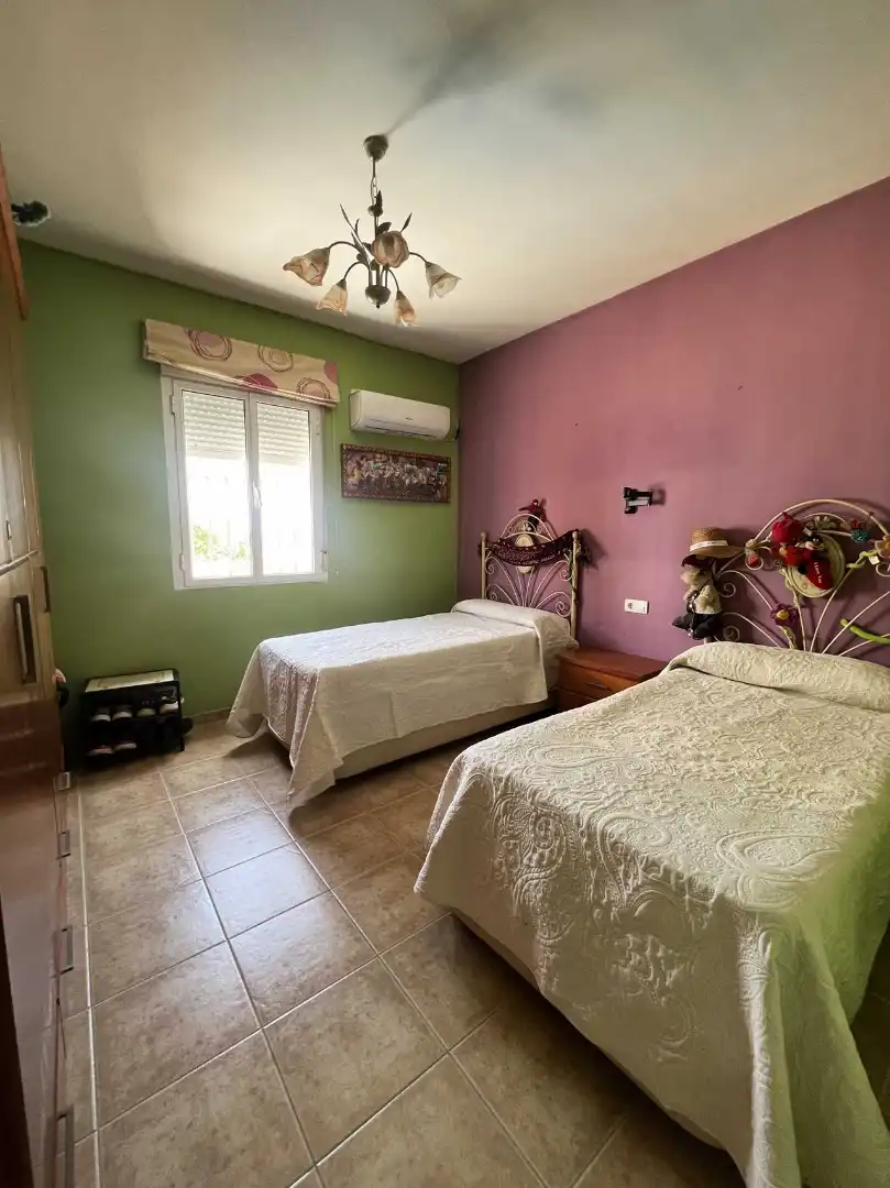 Habitación de Casa o chalet en venta en Aguadulce (Sevilla) con Trastero y Piscina