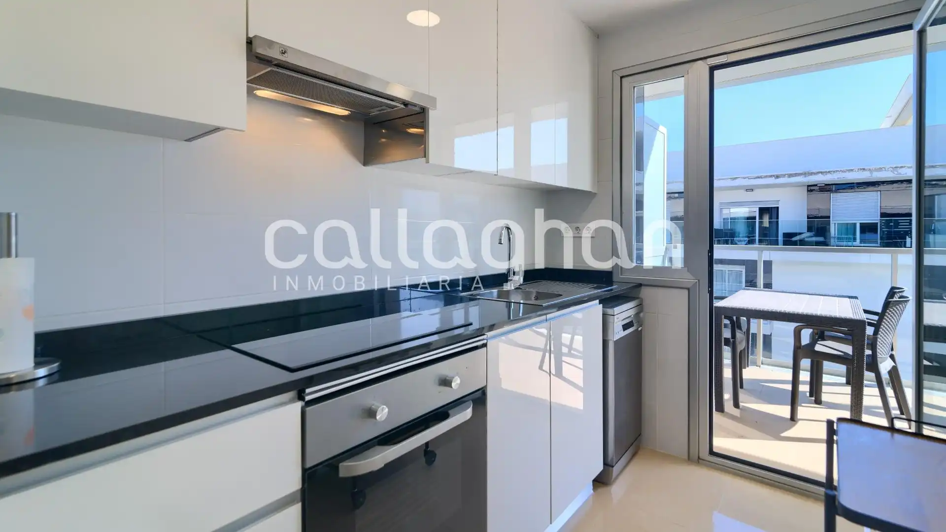 Cocina de Piso en venta en Oropesa del Mar / Orpesa con Aire acondicionado, Calefacción y Jardín privado