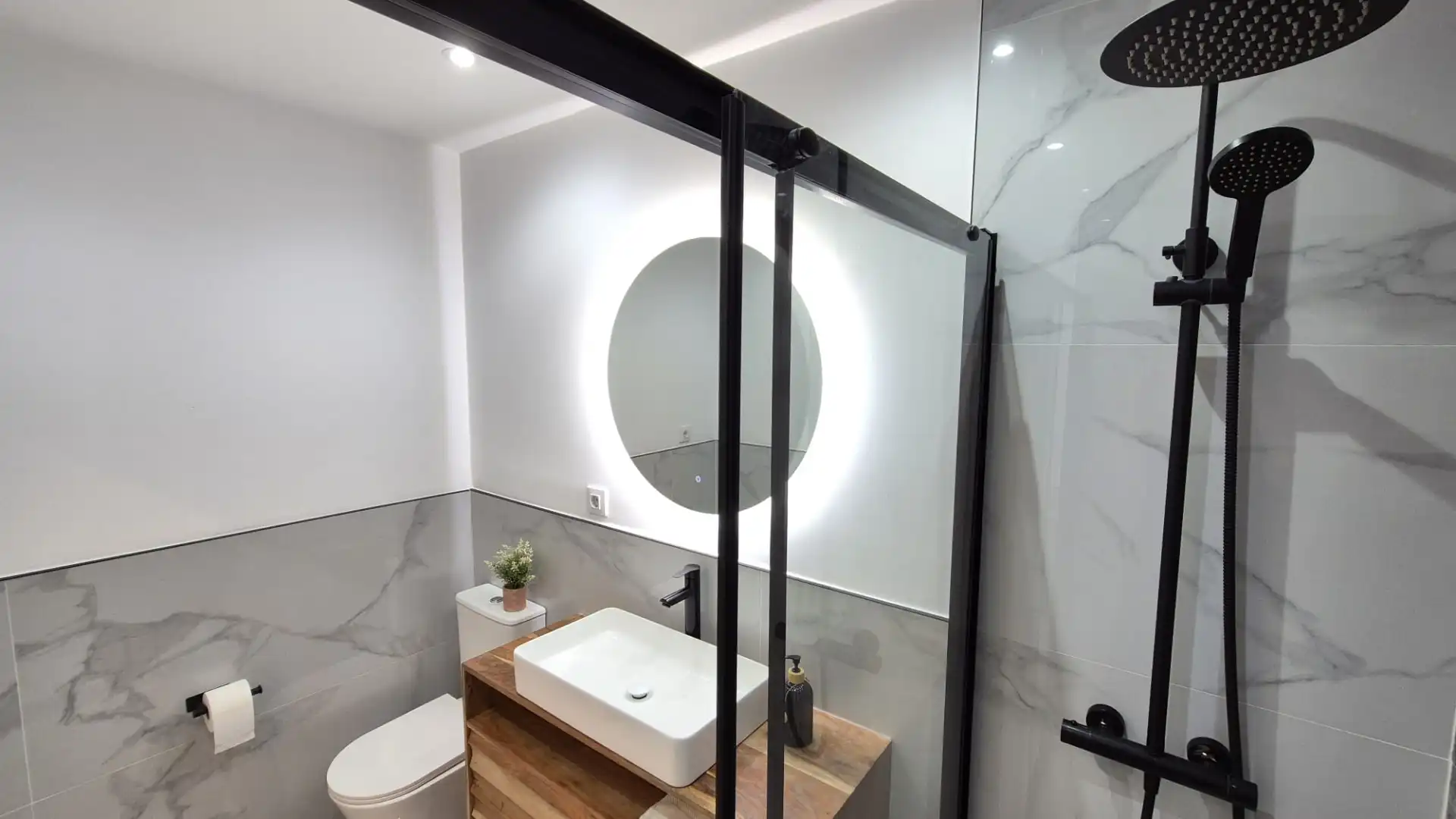 Baño de Dúplex en venta en Madrid con Aire acondicionado y Calefacción