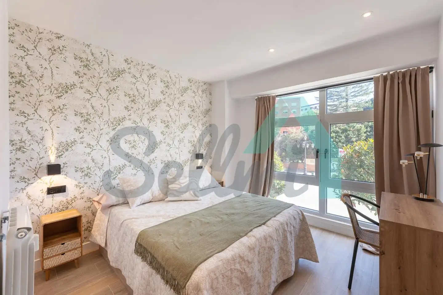 Flat for rent in Calle Real Oviedo, Masip