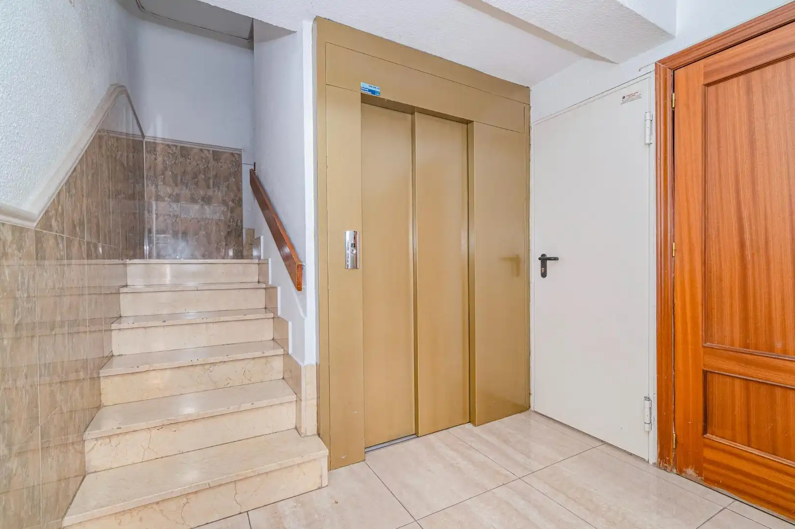 Piso en venta en Granada con Amueblado