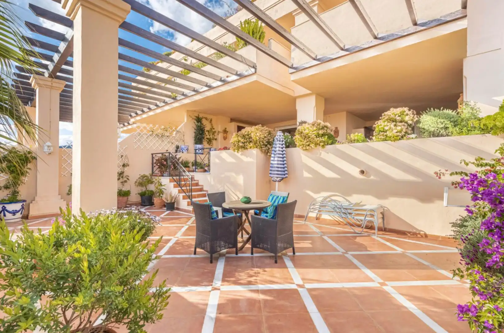 Home with pool for sale in Nueva Andalucía, imagen 21