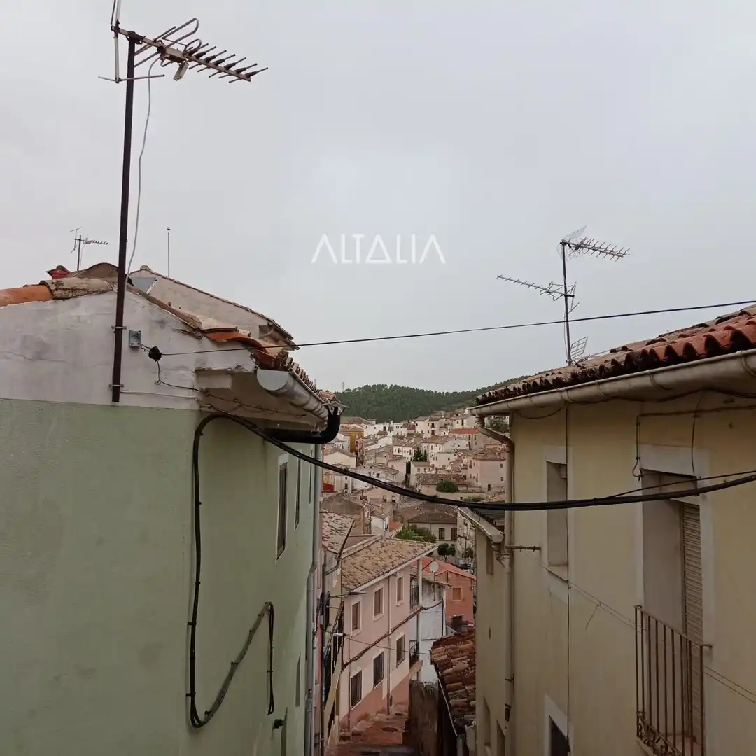 Vista exterior de Pis en venda en Cuenca amb Balcó