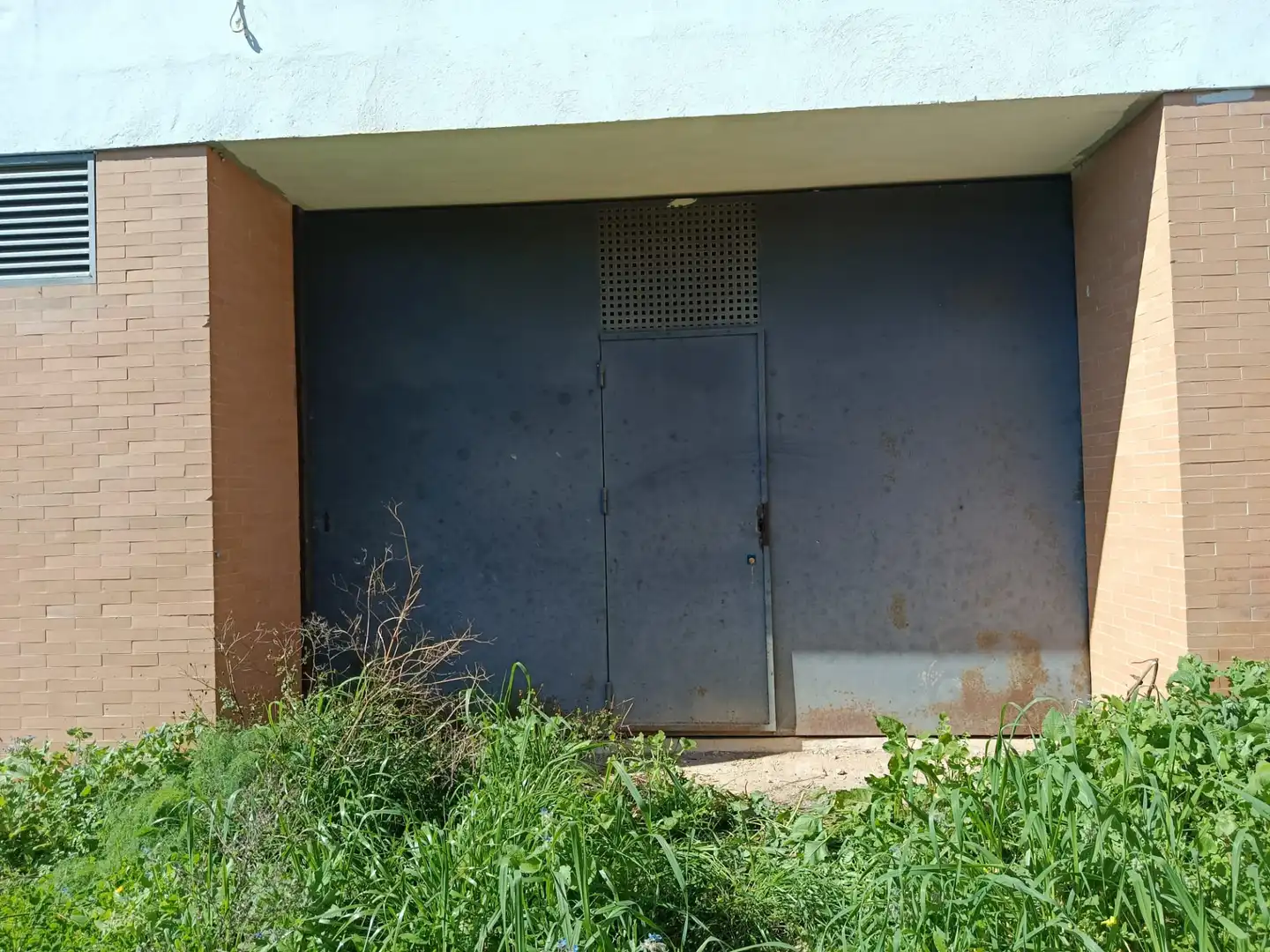 Vista exterior de Garaje en venta en Gibraleón