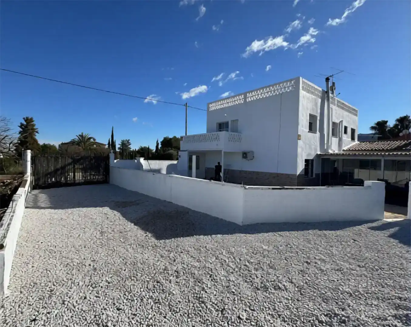 Vista exterior de Finca rústica en venda en Granja de Rocamora amb Aire condicionat, Piscina i Balcó