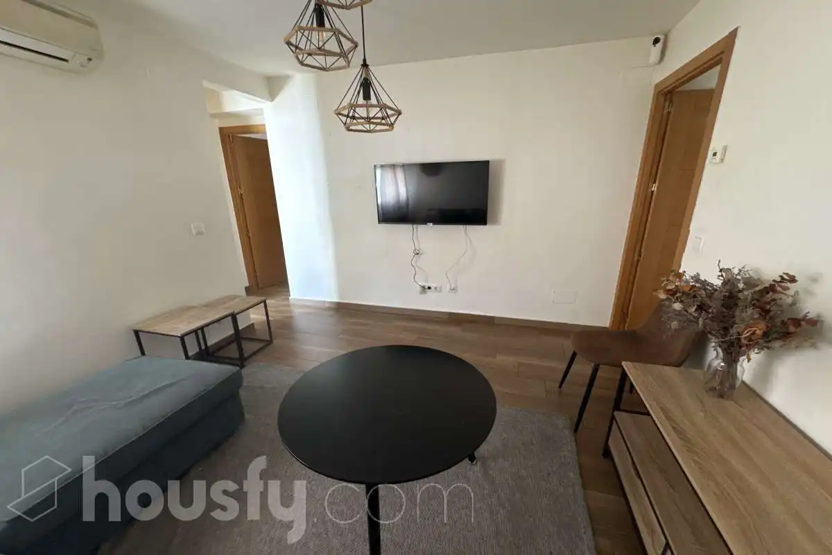 Flat for rent in Calle Ruiz de Alarnes, San Isidro