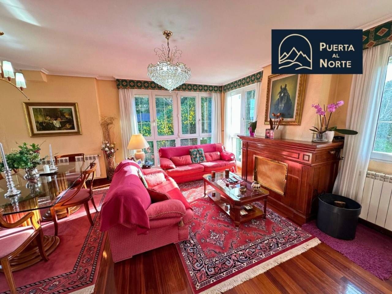 Sala de estar de Casa o chalet en venta en Santander con Calefacción, Jardín privado y Terraza