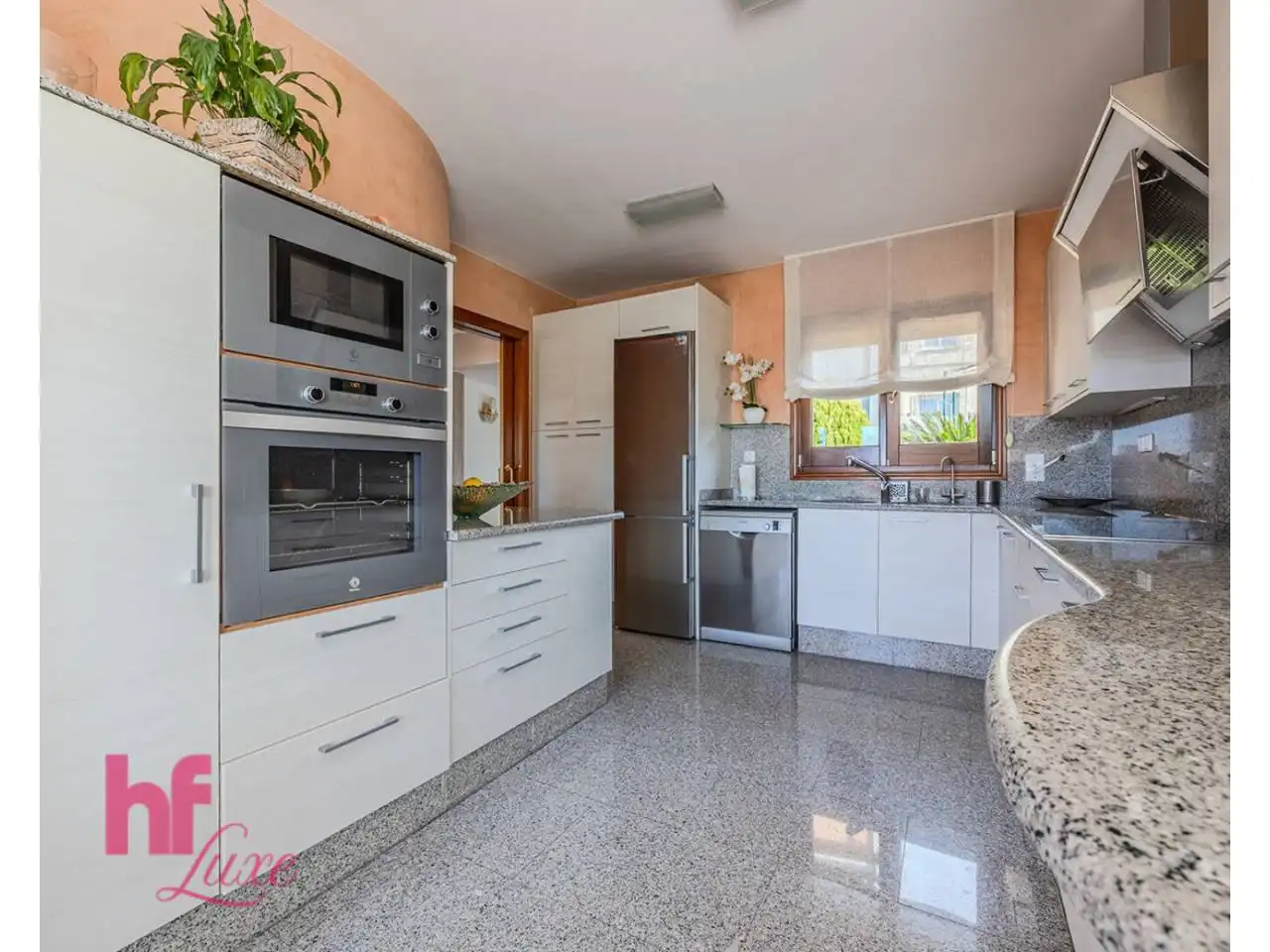 Cocina de Casa o chalet en venta en Granollers con Calefacción, Jardín privado y Parquet