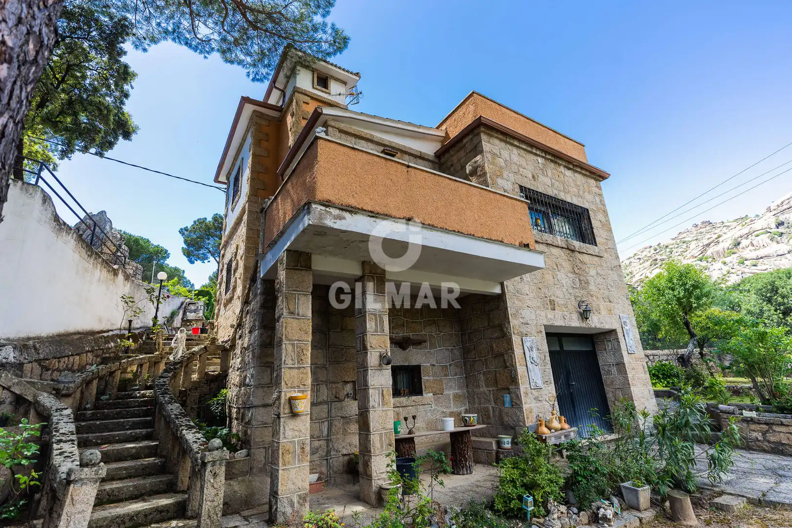 Exterior view of Houses for sale in Manzanares El Real  with Heating, Private garden and Swimming Pool