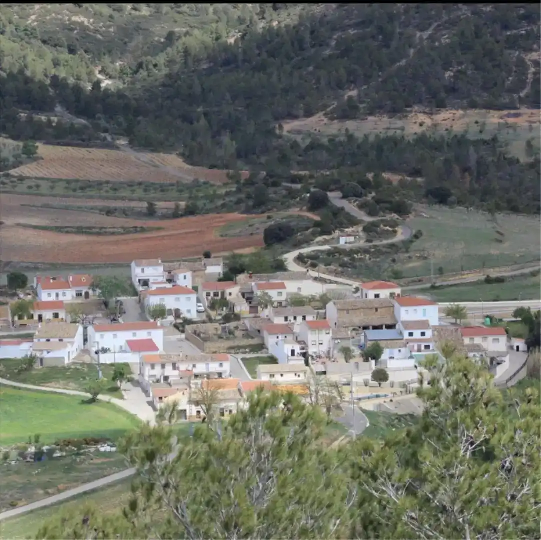 Außenansicht von Country house zum Verkauf in Cortes de Pallás mit Klimaanlage, Schwimmbad und Balkon