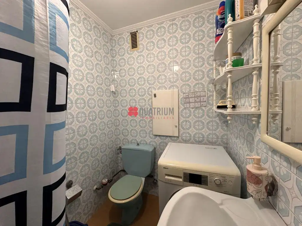 Habitación de Piso en venta en Ourense Capital  con Calefacción, Trastero y Balcón
