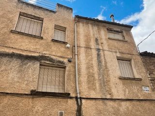 Vista exterior de Casa o xalet en venda en Larraga amb Terrassa i Moblat