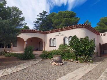 Xalet amb jardí en venda a Carrer del Llobregat