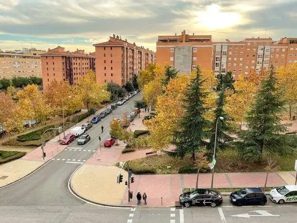 Vista exterior de Apartament en venda en Madrid