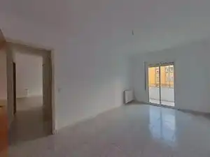 Sala de estar de Piso en venta en Salt con Calefacción, Amueblado y Balcón