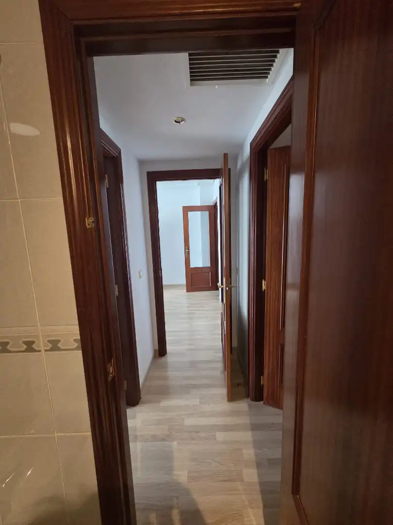 Wohnung zur Miete in Badajoz mit Klimaanlage, Heizung und Abstellraum