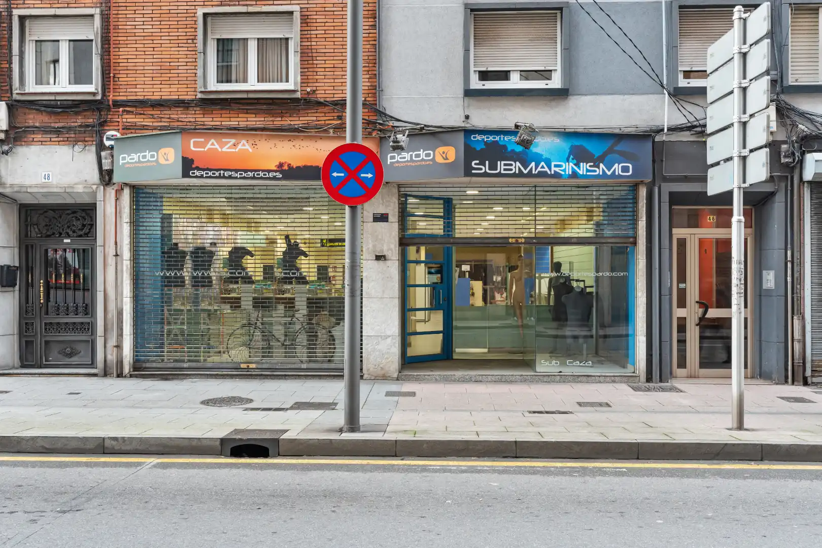 Business premises to rent in Calle de Llano Ponte