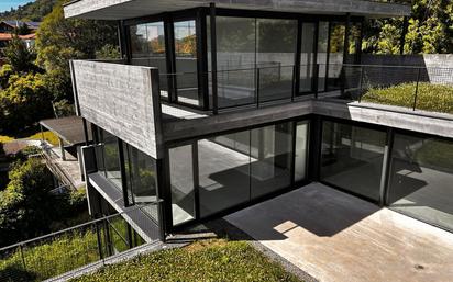 Vista exterior de Casa o xalet en venda en Donostia - San Sebastián  amb Calefacció i Terrassa