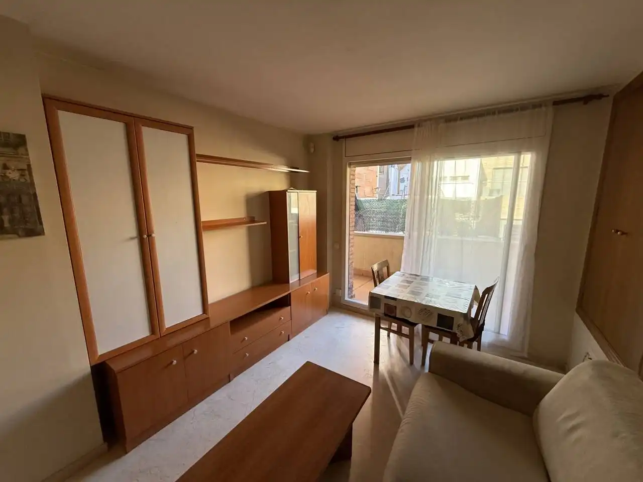 Flat for rent in Calle MARTE, Ca n'Aurell