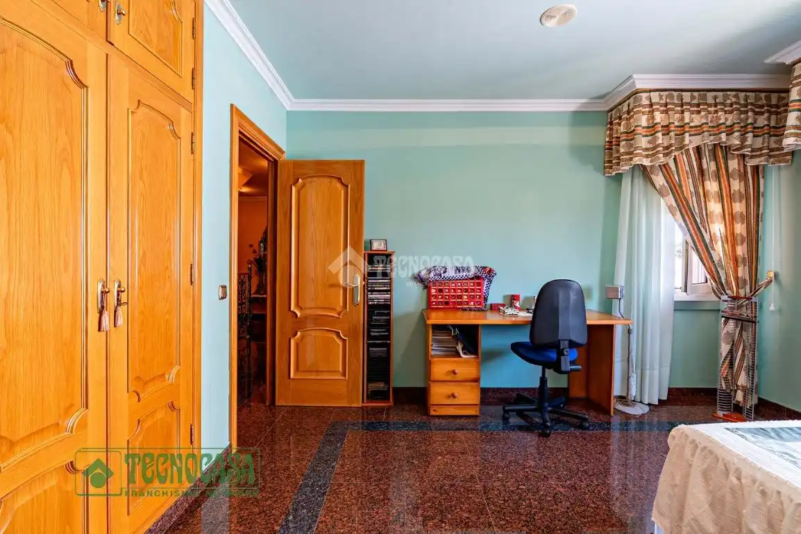 Dormitori de Casa o xalet en venda en Roquetas de Mar amb Calefacció, Parquet i Terrassa