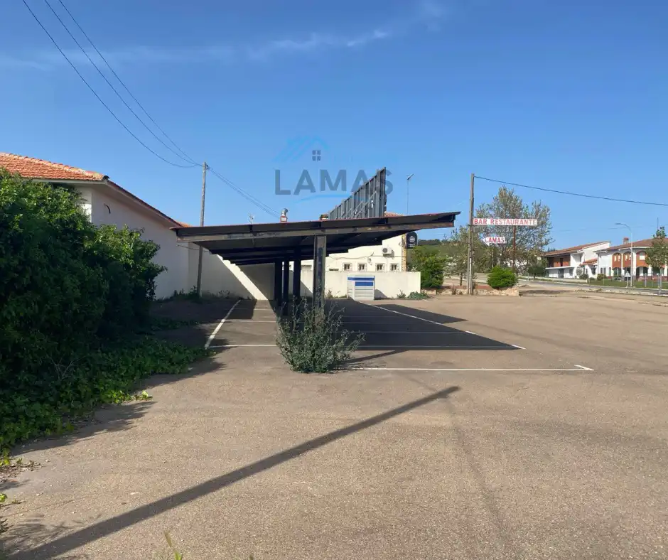 Parking de Edificio en venta en Jaraicejo