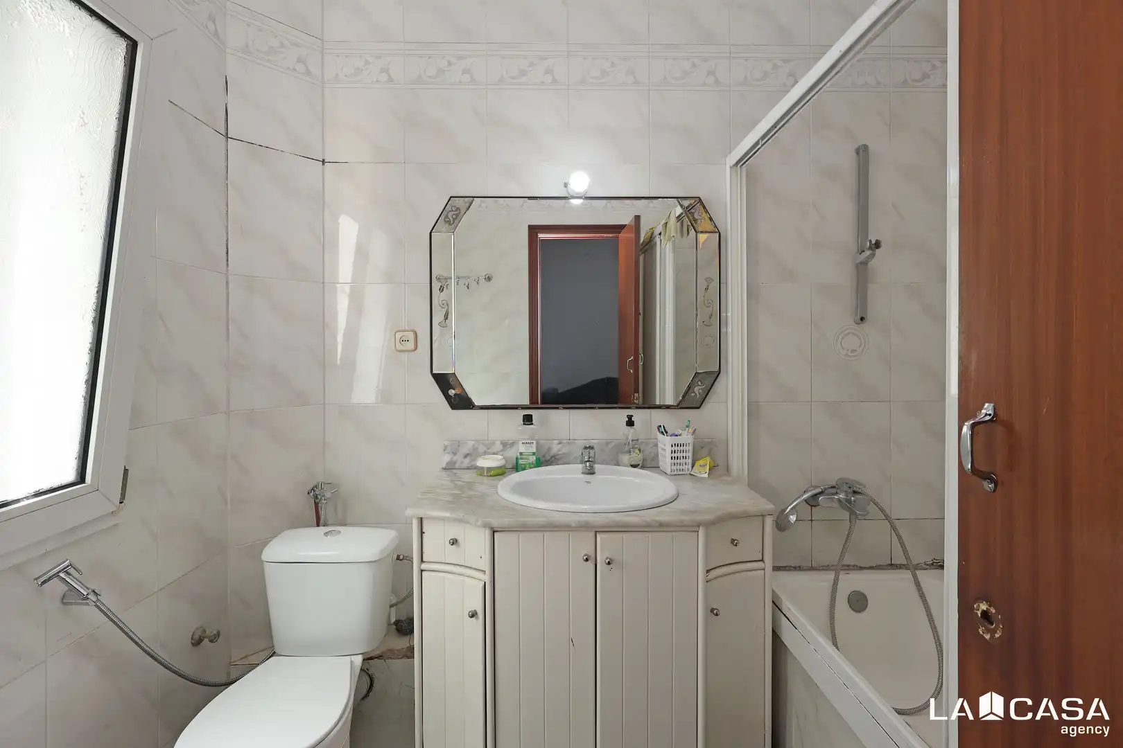 Baño de Piso en venta en Barcelona con Balcón