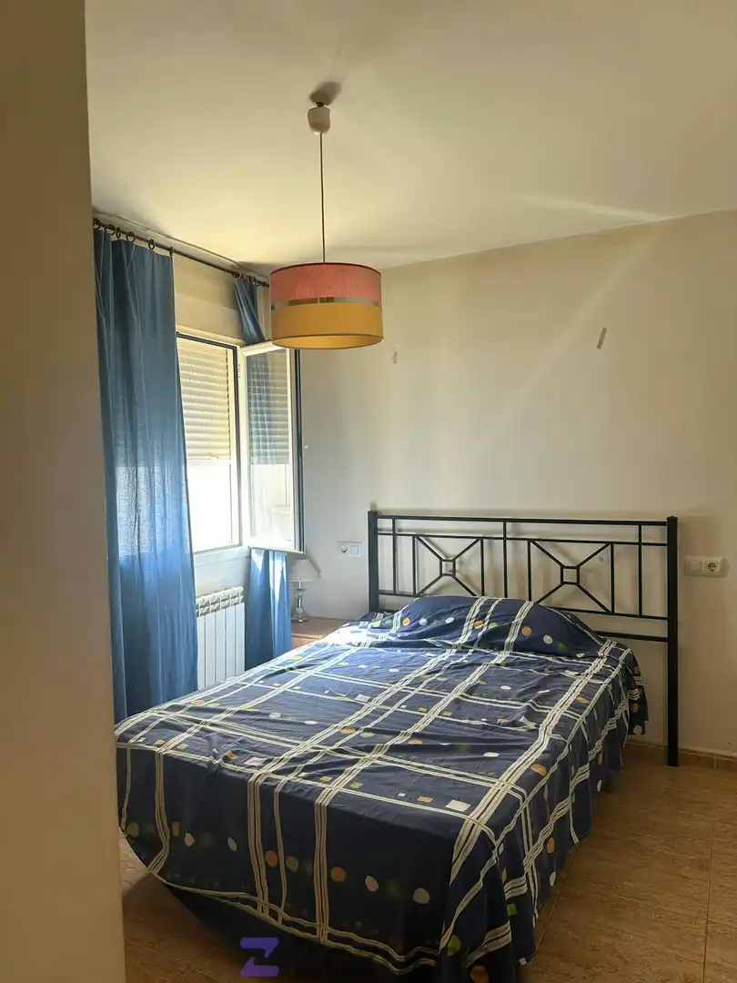 Habitación de Piso de alquiler en Arcas del Villar con Calefacción, Trastero y Amueblado
