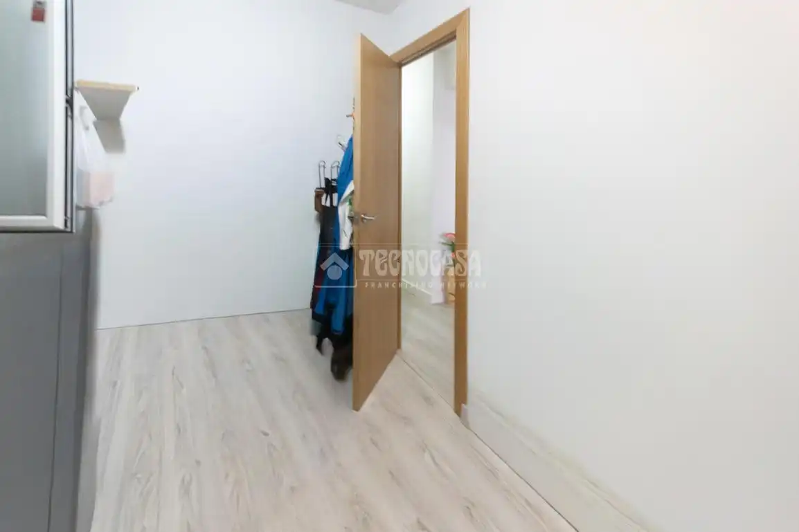 Piso en venta en Cunit con Parquet y Balcón