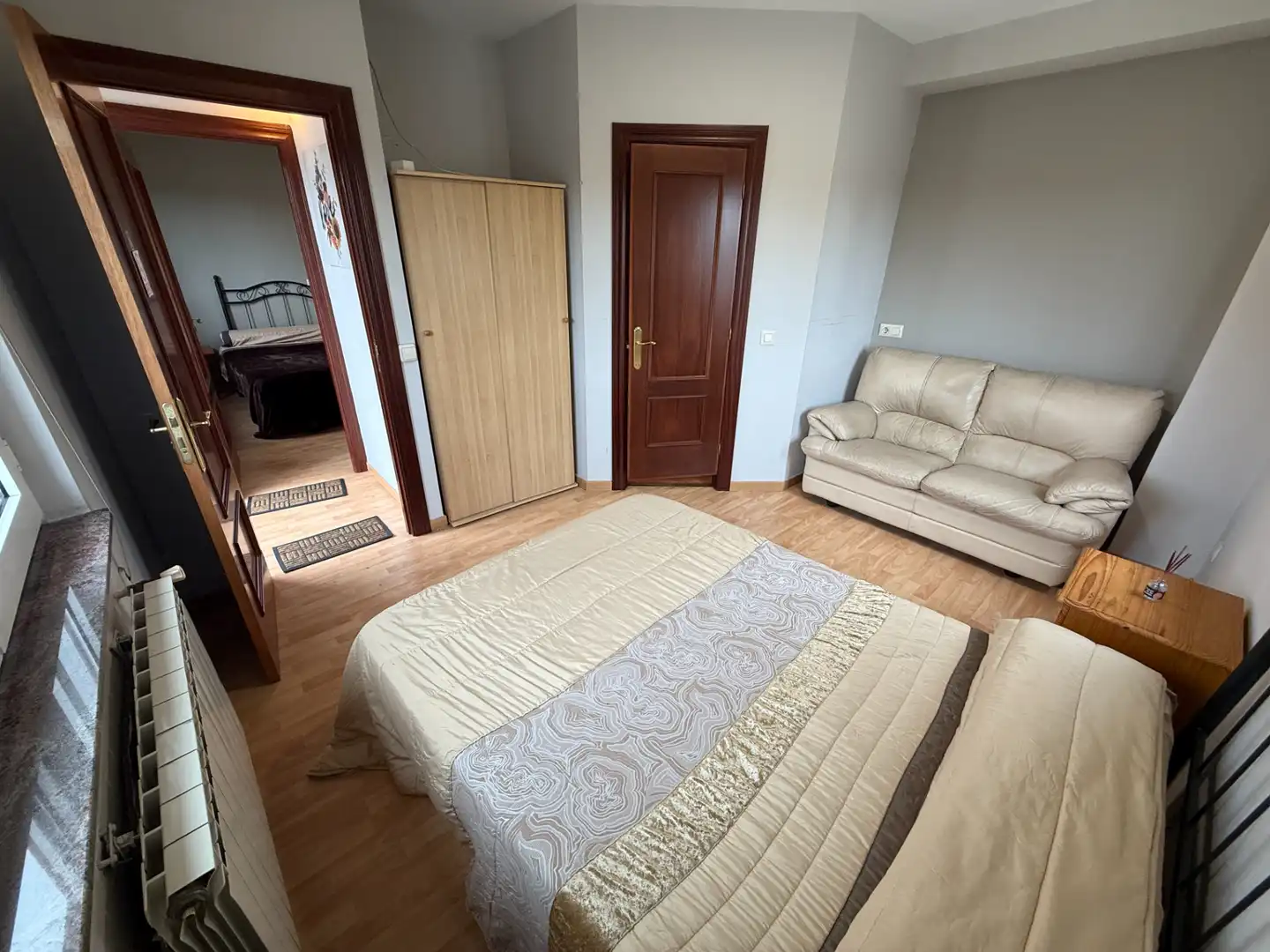Dormitori de Edifici en venda en Siero amb Alarma