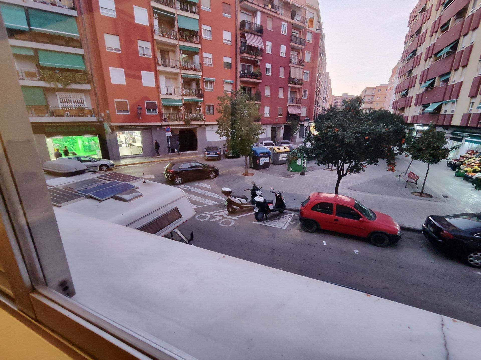 Vista exterior de Pis en venda en  Valencia Capital amb Moblat