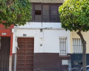 Vista exterior de Casa o xalet en venda en Marchena