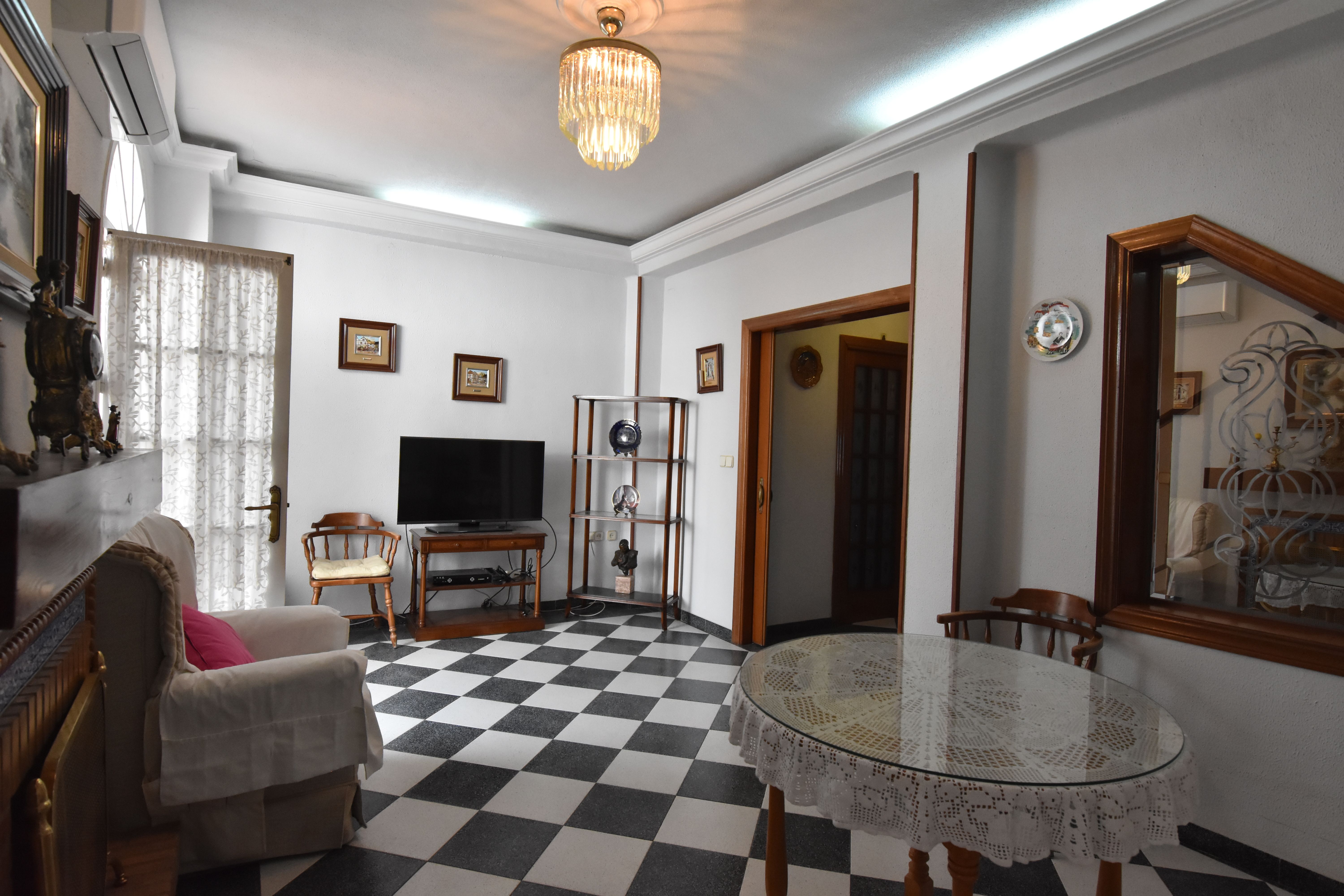 Living room of Single-family semi-detached for sale in  Sevilla Capital