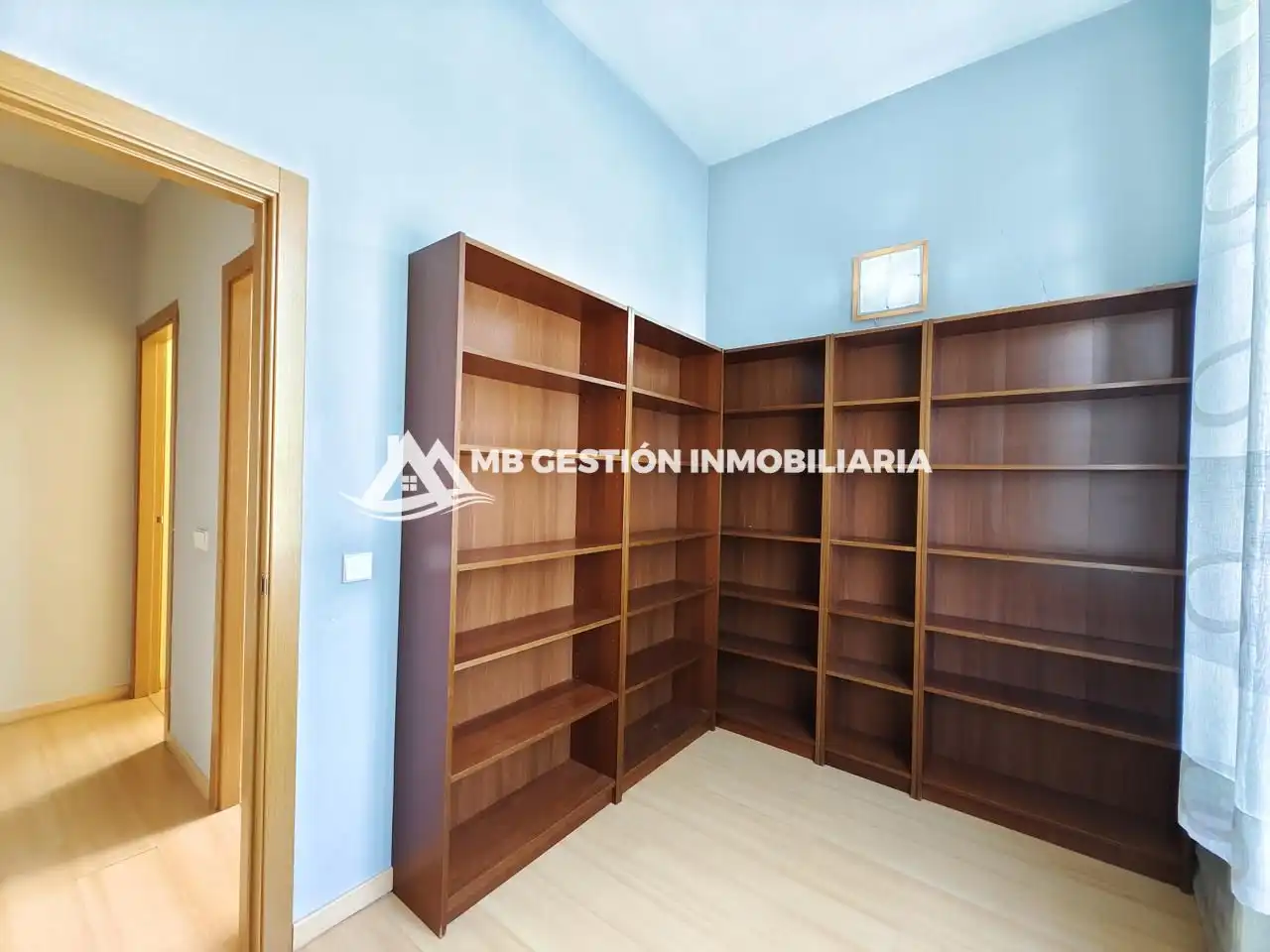 Habitación de Planta baja en venta en Fuenlabrada con Calefacción, Trastero y Piscina