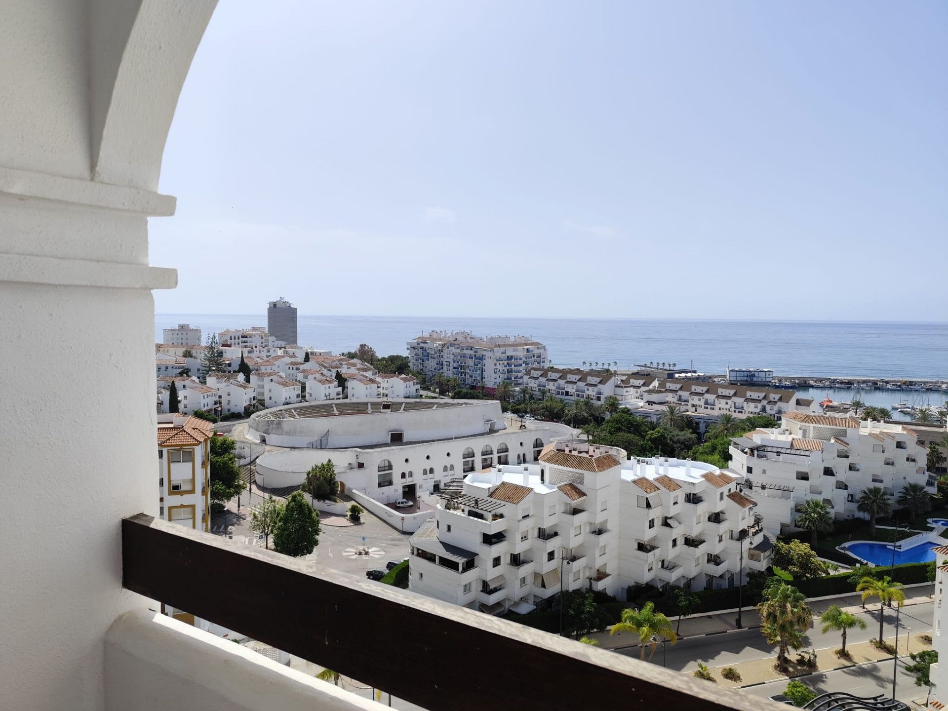 Exterior view of Apartment to rent in Estepona  with Terrace, Storage room and Swimming Pool