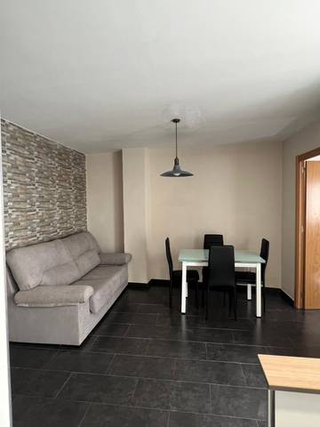 Piso en Alquiler en Calle Calle de José María Py, 16 en Ensanche - Diputación