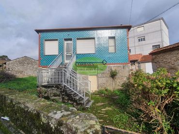 Casa amb jardí en venda a San Cristovo de Cea